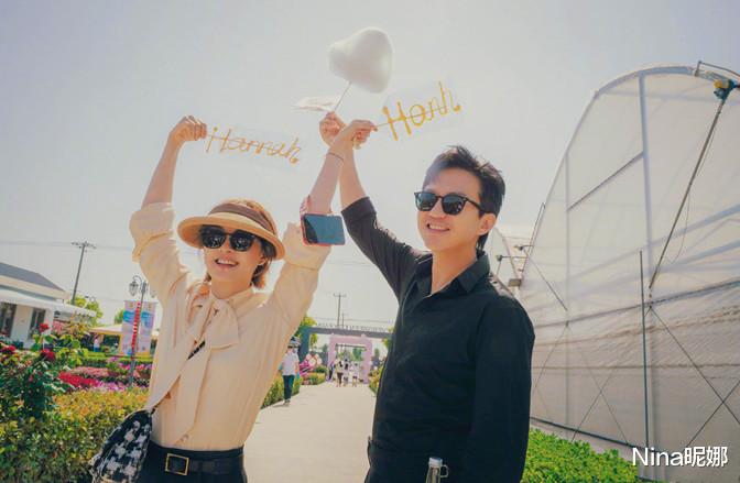 衬衫|孙俪假期练习毛笔字，穿黑衬衫扎蝴蝶结美甲成功抢镜，人美字更美