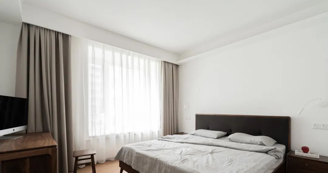 极简风有多香：入住3年还越住越新，这个130m2的家太秀了