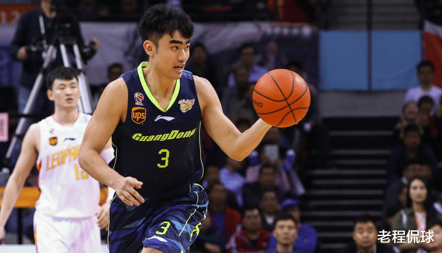 广东男篮|好久不见!广东队昔日希望之星胖了 才26岁却无球可打