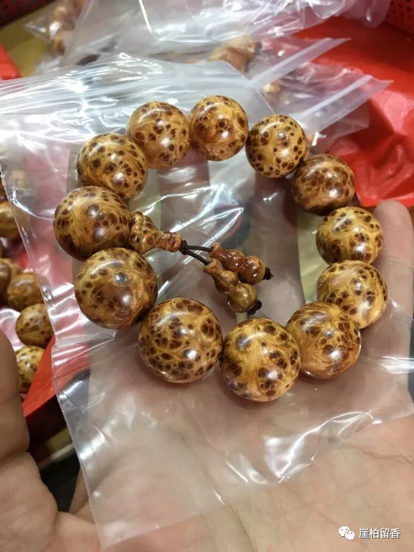 碧玺|如何盘崖柏手串呢？好多人都错了