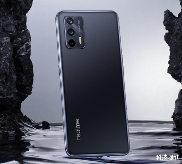 realme|发布不到三个月跌至2049元，12GB+256GB，65W闪充旗舰售价亲民