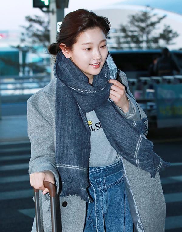 朴素丹|朴素丹上传亲笔信报平安，祝愿大家身体健康望能尽快相见