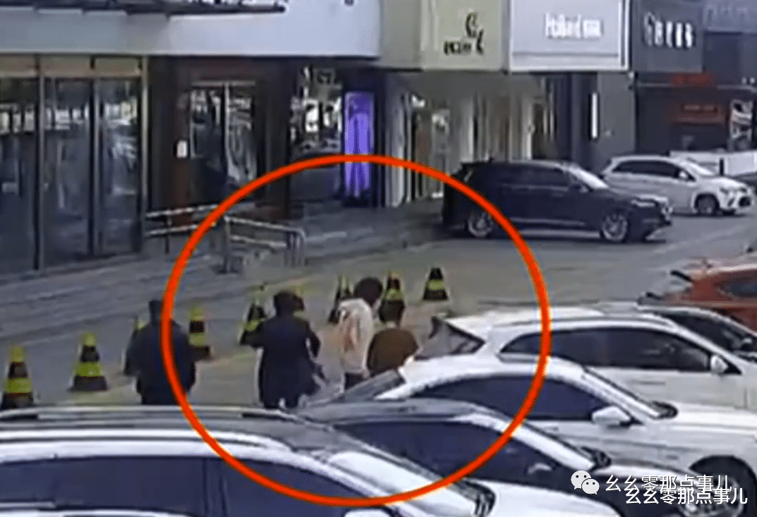 仨老贼进京扒窃，3秒一部手机专偷女事主！哪知便衣民警黄雀在后