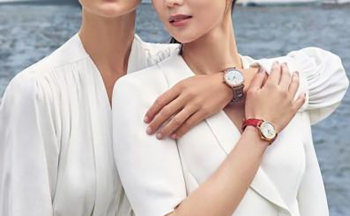 王辉表业|女士腕表3到5万的选择，只能选劳力士日志？那是有钱人的选择，一般人都选这几款