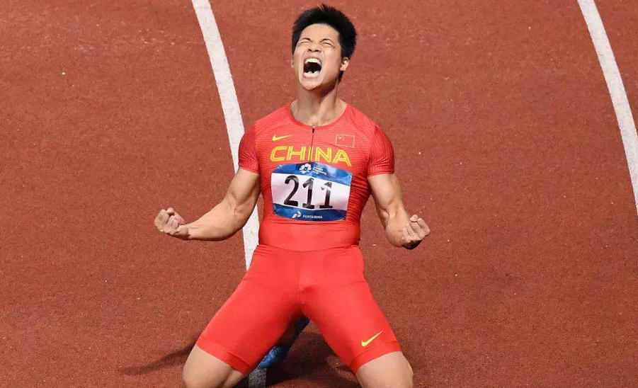 苏炳添|登热搜榜！苏炳添9秒98刷新六项纪录，最佳状态冲击东京奥运会