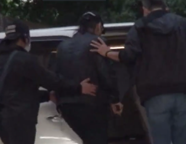 谢贤|85岁谢贤身体引担忧，出行靠人搀扶？让人深感到意外，又在情理之中