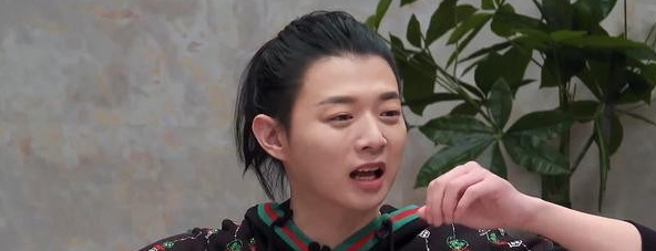 小怪兽的快乐|相恋七八年未曾公开，陈露等不及单宣恋情，网友：霍尊真不够男人