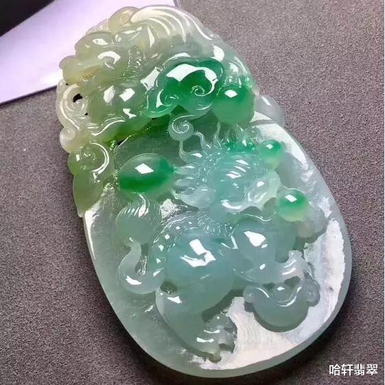 翡翠|玉雕师喜欢雕刻的瑞兽之——翡翠麒麟