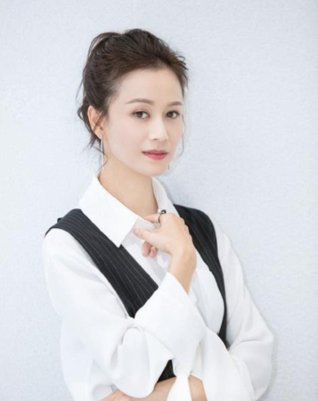 倪虹洁|她曾是《武林外传》最美演员，首代内衣名模，因广告太火被传变性