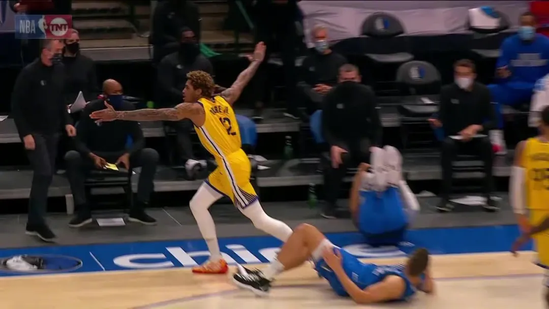 交易|神奇！戰(zhàn)績倒數(shù)！最佳球員還是少不了他！