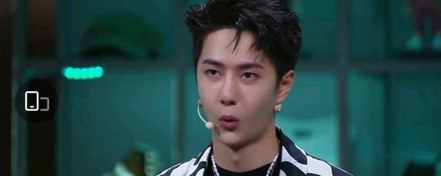 街舞|《街舞》4抢位战作品好绝，AC惊艳全场，叶音进步最明显