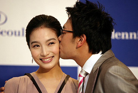 李敏英|奉子闪婚的悲剧：新婚13天，女星被丈夫斩断手指，流产终生不孕