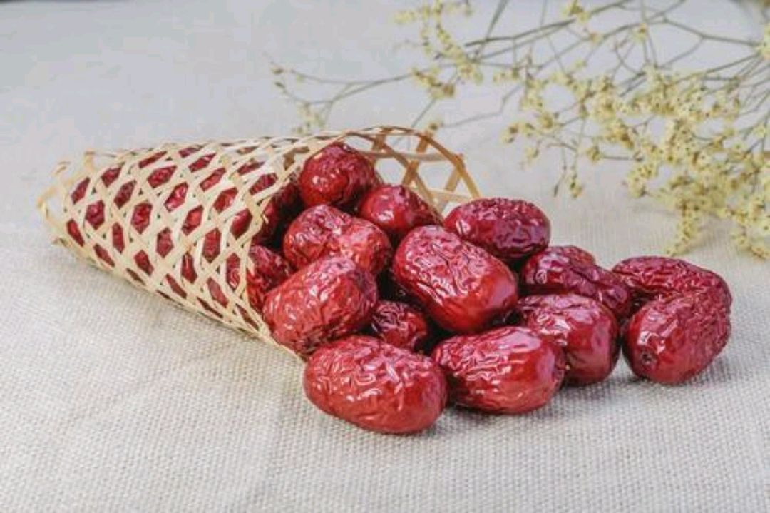 饮食|肠胃出现问题，不能吃红枣吗？想要保护胃部，请坚持做好3件事