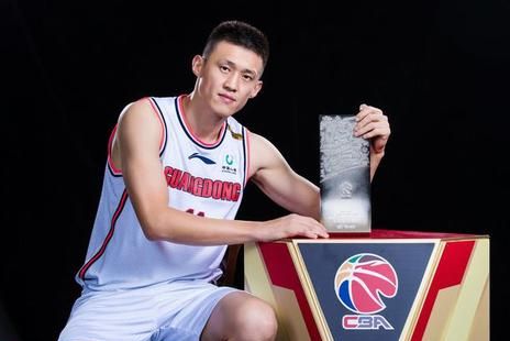 胡明轩|姚明惹祸上身!遭周鹏和胡明轩连击炮轰,郭艾伦渔翁得利成最大赢家