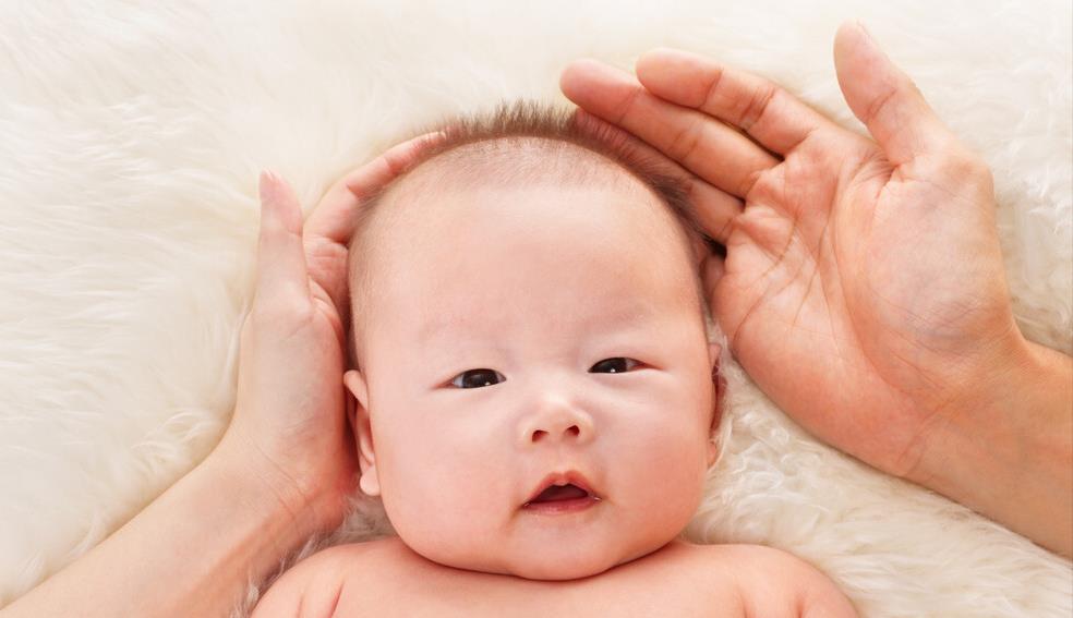 吴洪娜聊说育儿|新生儿护理前3个月,最让我着急上火的5件事,每个宝宝都会经历