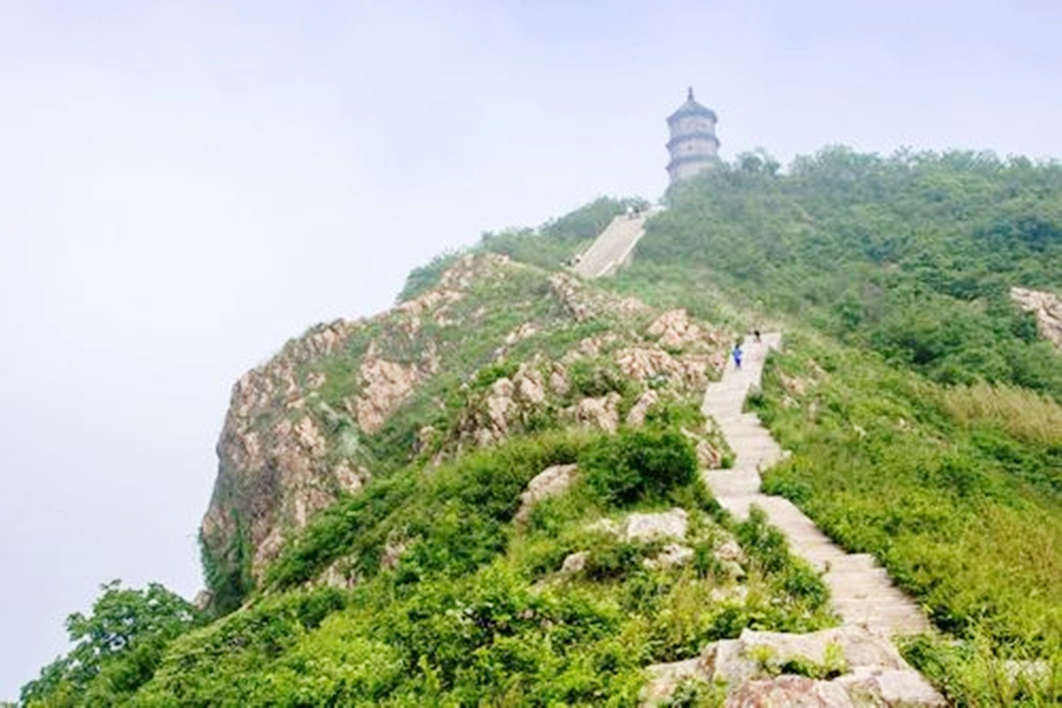 江苏省 江苏一座名字比较难念的山——圌山，内有36处悬崖，72道险坡