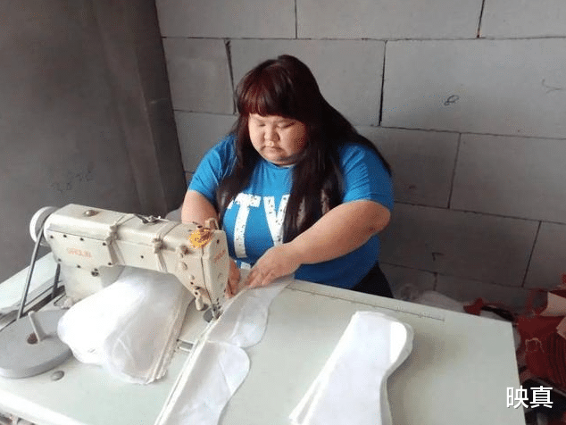 |“校花”陈皖枝：身高1米55却被丈夫喂到300斤，曾睡塌2张床