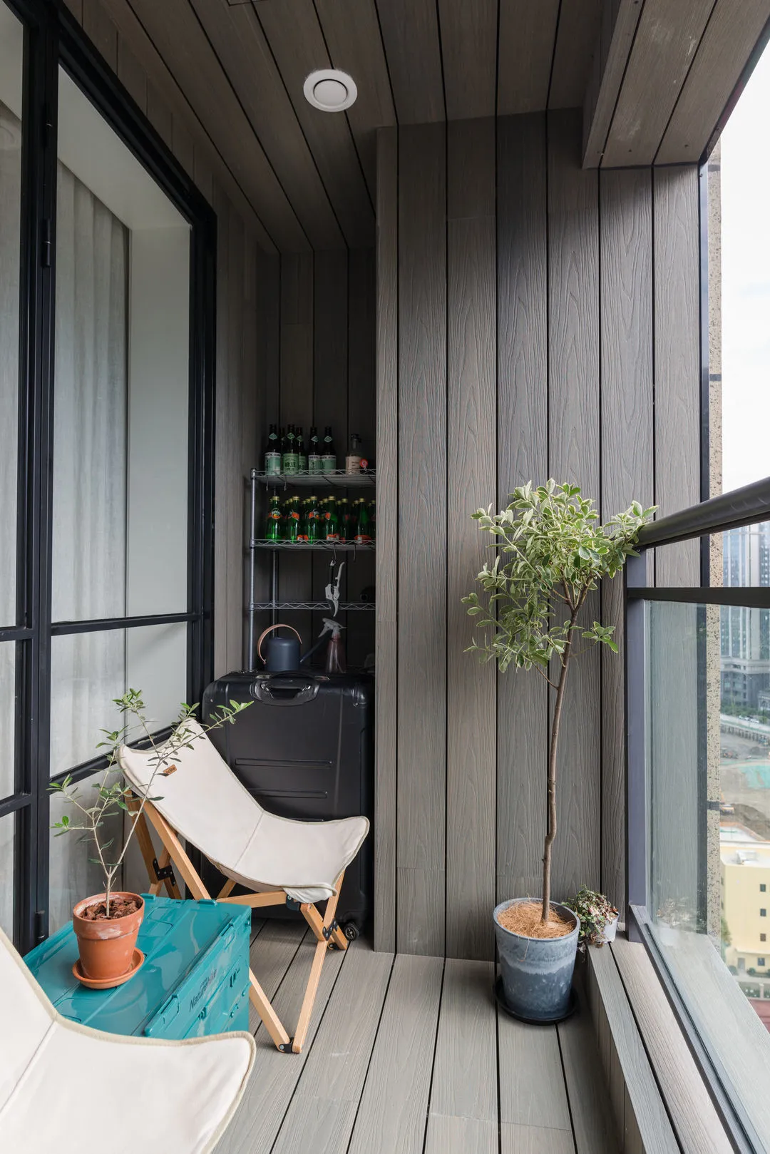 90后“斜杠青年”的独居生活,80㎡一居室享受自由生活