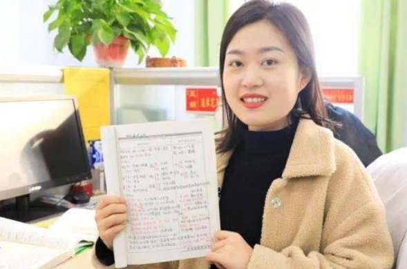 糯妈育儿经|年轻教师备课笔记引争议，家长表示用心良苦，老教师却说浪费时间