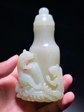 乾隆|清乾隆 和田玉籽料 白玉 三螭纹 螭龙 赏瓶