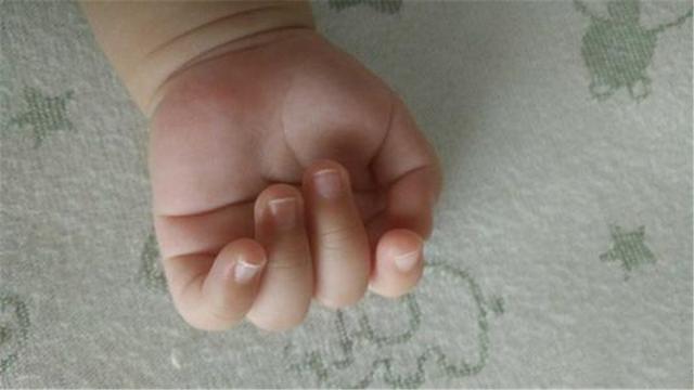 你像意外|宝宝身上的三个“安睡开关”，每晚上床前多摸摸，孩子舒服早入眠