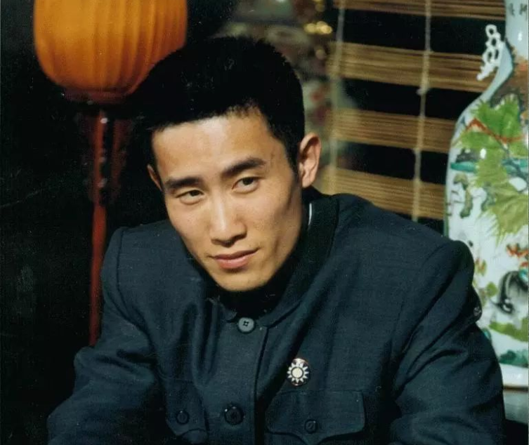 陈道明|59亿播放《伪装者》不算啥，靳东这部谍战剧才狠，搭档比肩陈道明