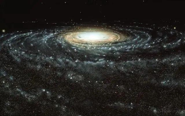 银河系 银河系中间那个最亮的点是什么？是银河系里的一个“大太阳”吗？