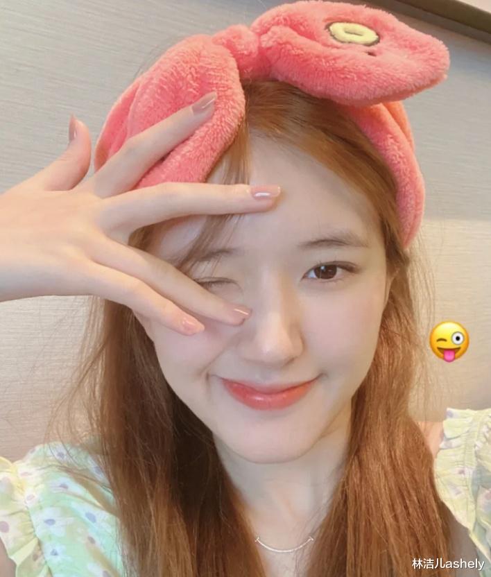 粉色|杨幂钟爱的红色美甲太抢眼?赵露思、宋茜爱不释手的裸粉色更温柔