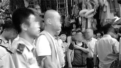浙江男子勾引女友姑妈发生关系,被抛弃后,将两位姑妈砌入水泥墩