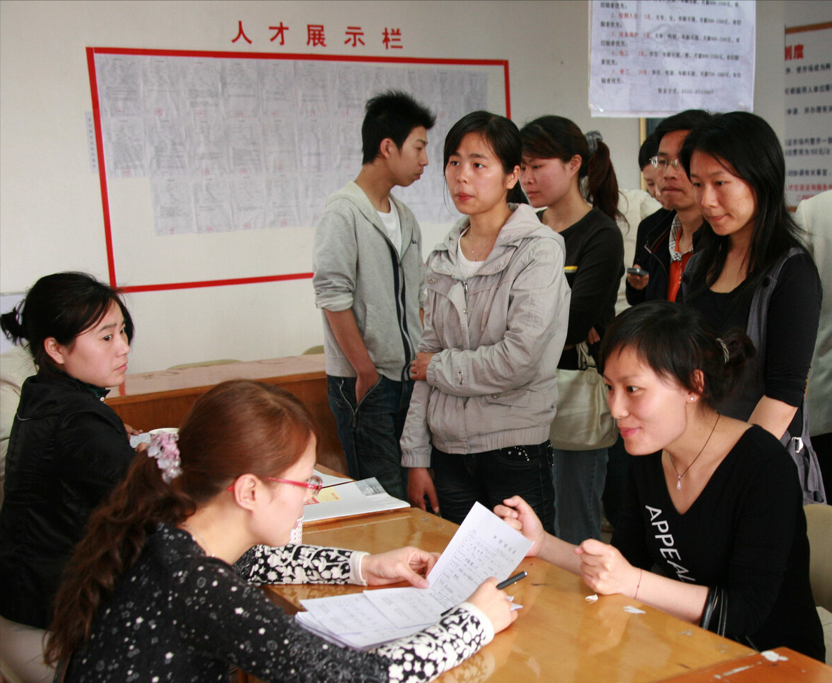 大学生|研究生毕业，也可能面临“毕业就失业”的困境，难道高学历不香了