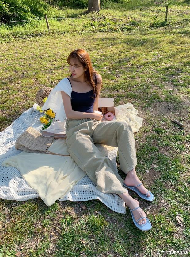 时尚搭配师Anna|夏天想要穿得清凉、舒适又显瘦，不妨试试这4款裤子