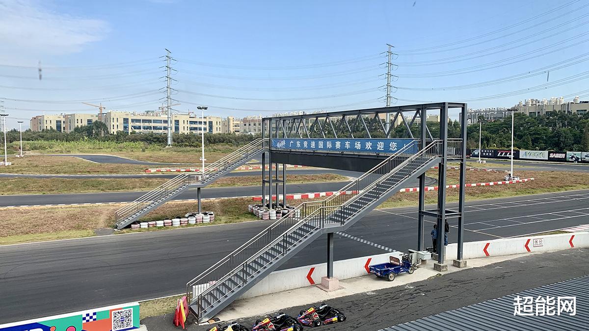 耳機|2022新年禮物推薦：看看小編們推薦什么