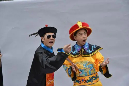 周星驰|“山寨”周星驰拍新片，找来大半星爷御用配角，却依然沦落为烂片