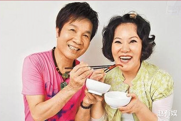 全员加速中|66岁男星摔倒昏迷，切气管后仍无好转，亲友不愿放弃还在坚持！