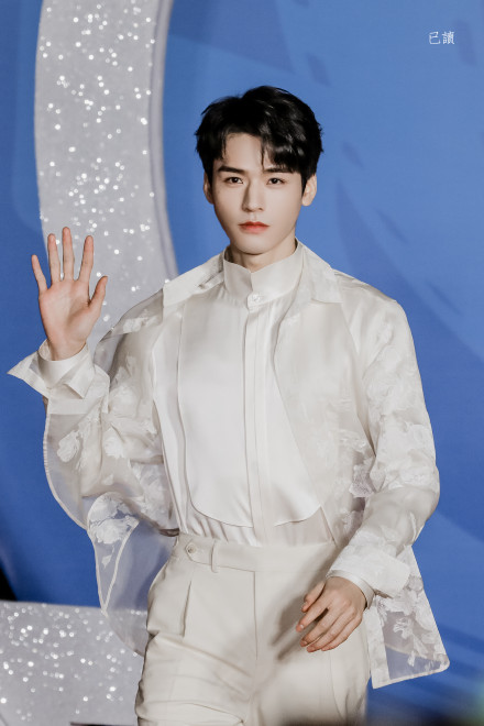 国际电影节|龚俊、李宇春等大咖齐聚丝绸之路国际电影节,获奖者知名度却不高