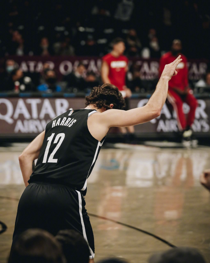 刘华体会讲体育课|篮网被爆!单场62篮板!杜兰特连续5场25+!哈登到底怎么了?