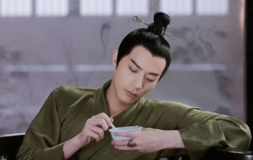 龚雪|霸道总裁过时！现在开始流行“疯批”男主，观众审美都被带偏了？