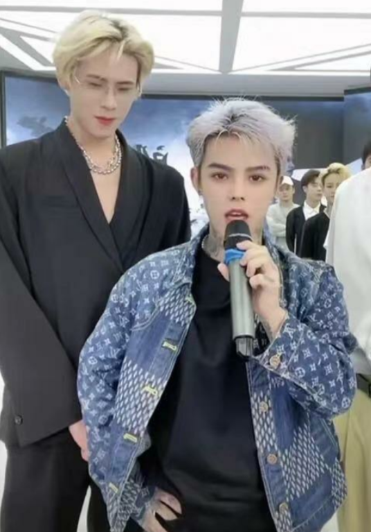 殷世航|殷世航最新生图被曝光，看0滤镜的颜值后：套路璐这次看走眼了