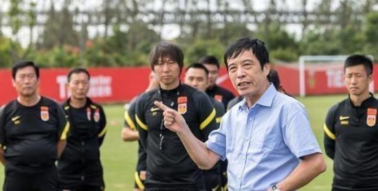 嘟小薯 神操作!足协官方再发奇葩新决定,山东泰山又吃亏了!