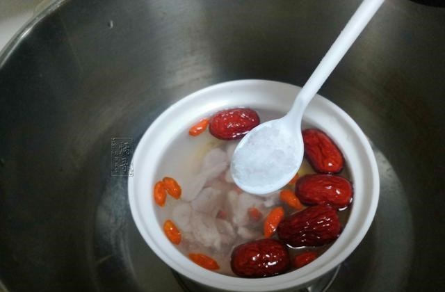 赵英俊|赵英俊死因曝光，伤肝的不止是抽烟喝酒还有它，网友：我也得改！