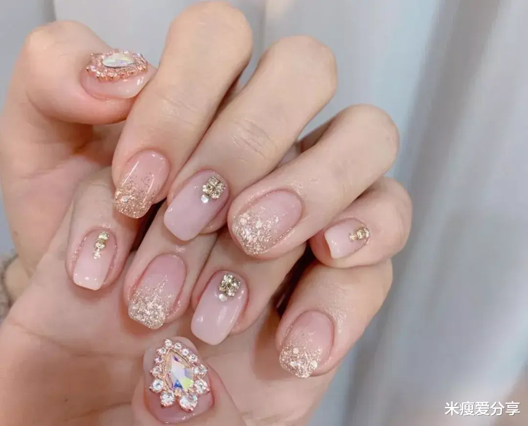 穿衣搭配|优雅大方的新娘甲，搭配主纱绝美，精致又减龄！