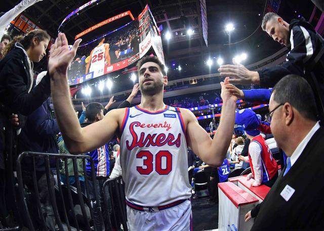 火箭队 各取所需!3换1交易方案出炉,费城押宝圆脸登,火箭队一箭三雕