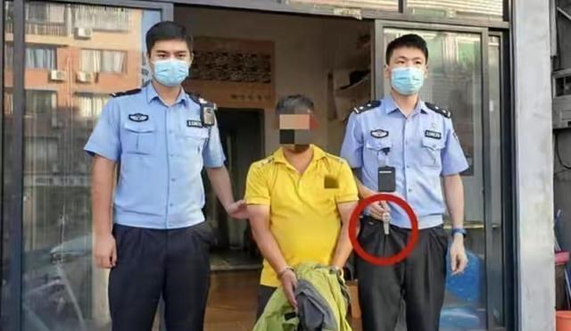 外卖员 杭州外卖员顺走一块表，警察上门说出价值十余万，立马下跪求原谅