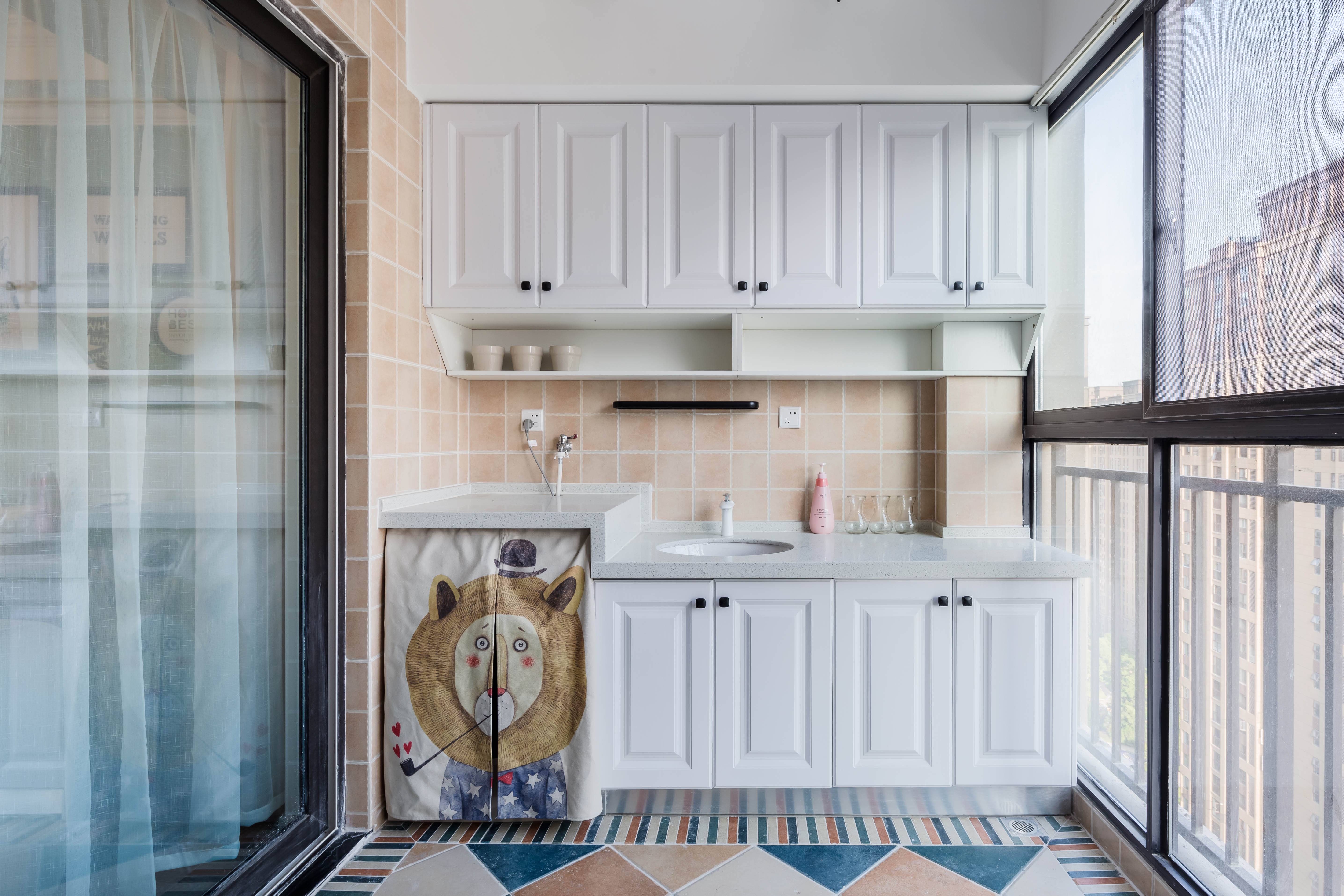 流行装修风格|为什么要把洗手台放在卫生间门外？邻居给出的理由，把我说服了