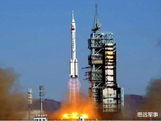 火星 祝融号在火星大发现，西方不相信？中国霸气出手，7天连射4火箭