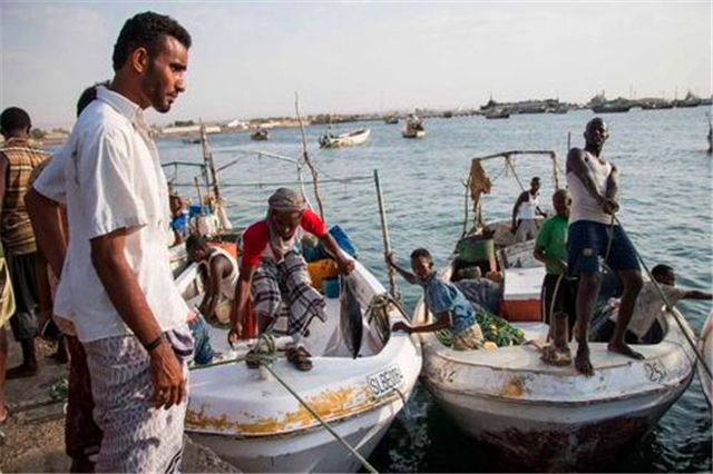 索馬裡：無差別打劫中國船隻，索馬裡海盜怎樣從猖獗到消失？-圖7