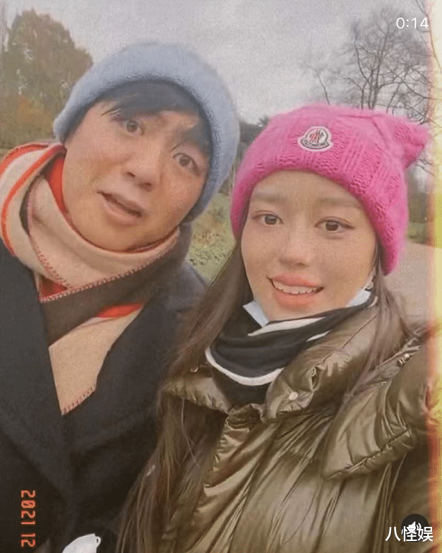 郎朗|郎朗带近1岁儿子打卡埃菲尔铁塔,吉娜视角下推娃遛弯,满脸幸福