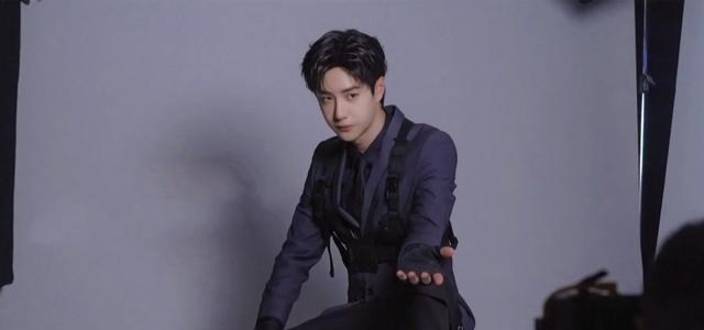 王一博|空投有惊喜！王一博新歌《空投计划》上线，小奶音依旧带劲