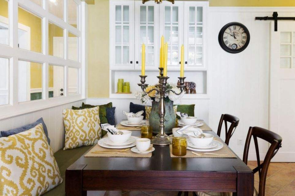 |家里别买餐桌了，现在都流行这样设计，不仅时尚新潮，还美观实用