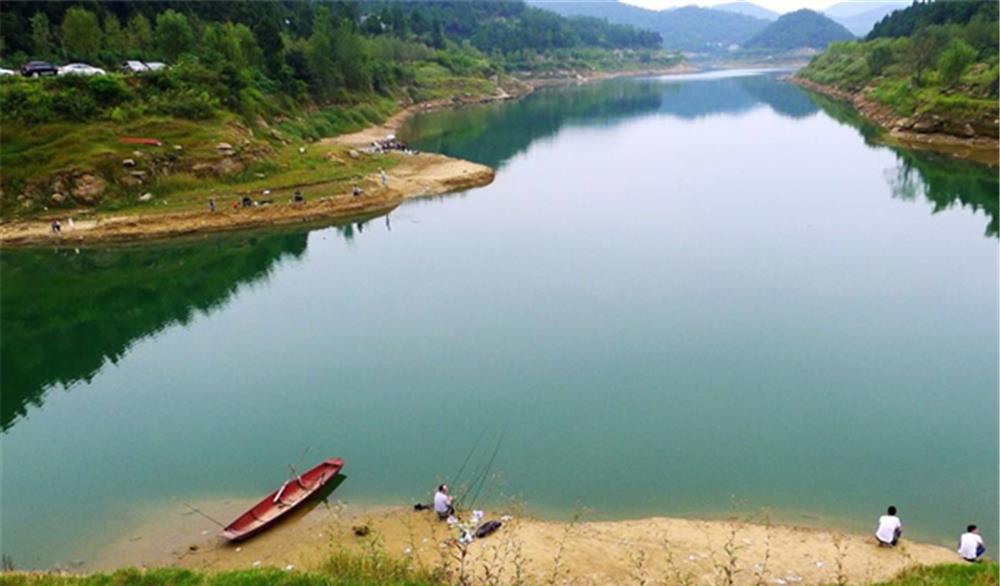 |当代钓鱼人之“痛”:大包小包出门,两手空空而回,心是真的酸!